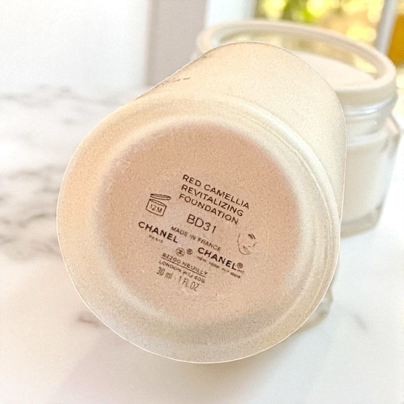 ⚫️ Chanel N°1 DE CHANEL Revitalizing Foundation in Color BD31 Full-Size New - Picture 8 of 8